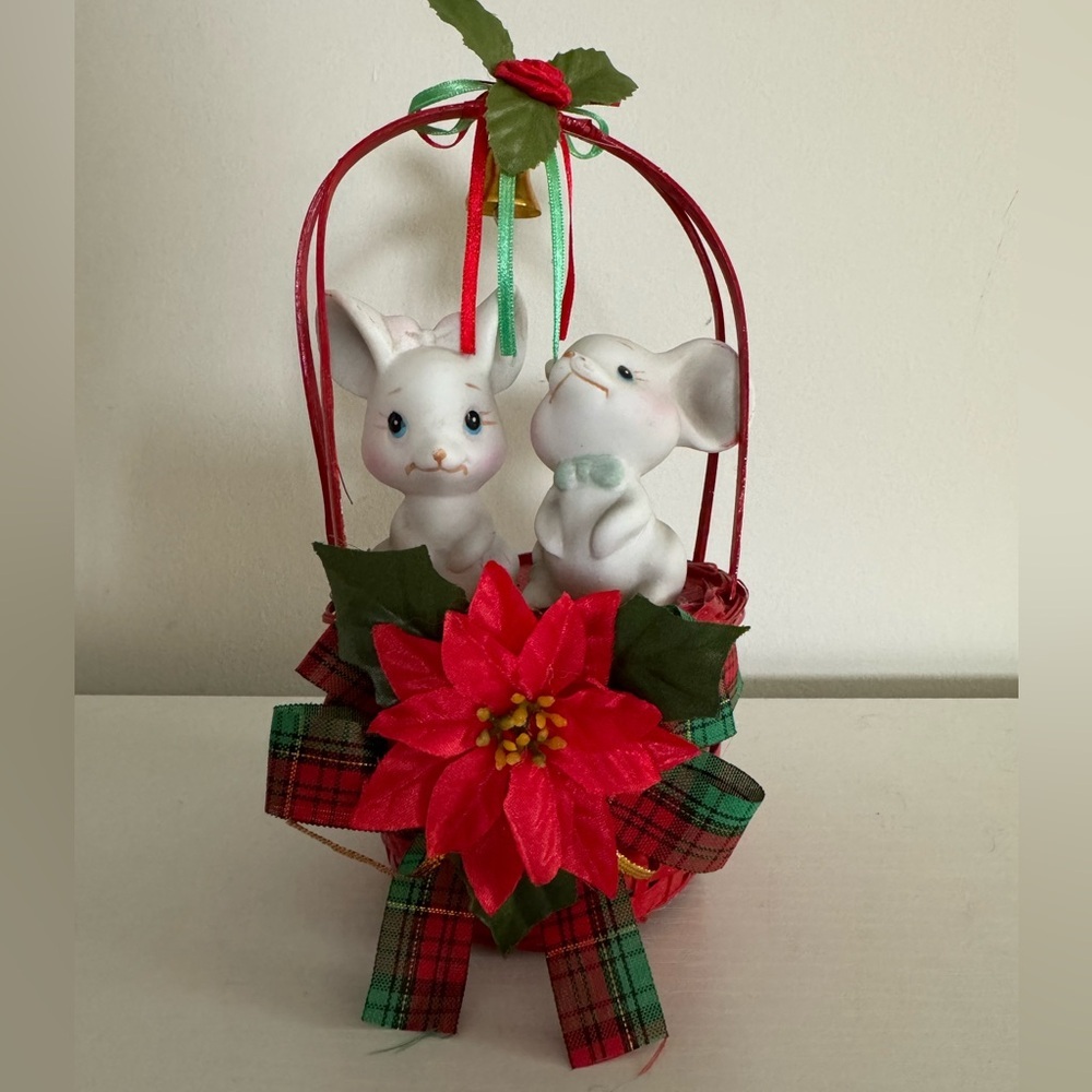 Vintage Christmas Mice in Basket Ornament